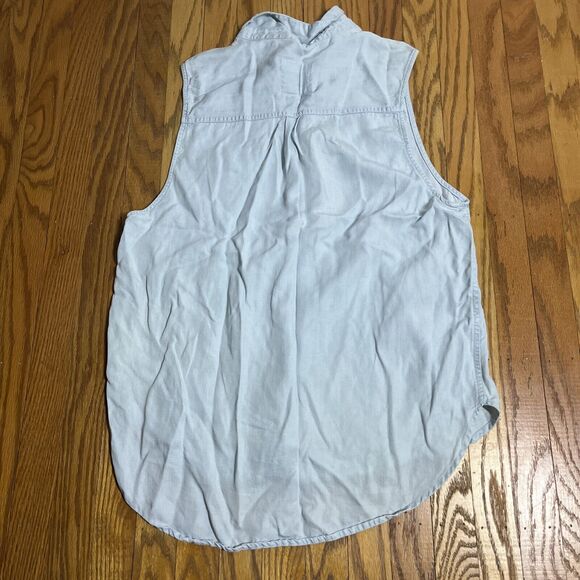 Abercrombie & Fitch Womens Sleeveless Bedazzle Shirt Sz L Button-Up Chambray - Picture 7 of 7